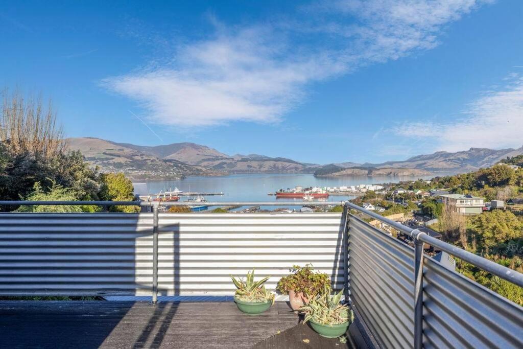 The Lighthouse- Ocean View Tranquil Retreat! Villa Lyttelton Exterior photo